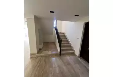 Apartments For sale - 3 rooms - floor 1