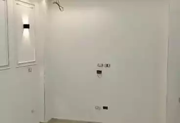 Apartments For sale - 2 rooms - floor 4