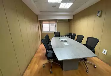 مبنى إداري للإيجار - 16 غرف - بالدور 0