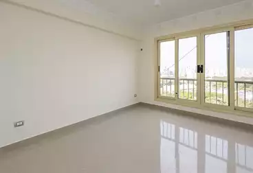 Apartments For sale - 3 rooms - floor 14