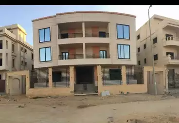 عقارات للبيع - 3 غرف - بالدور 1