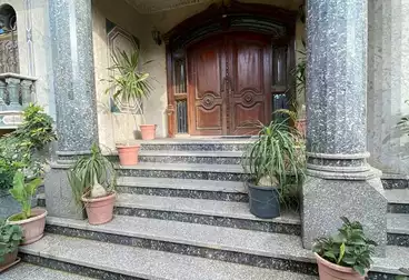 Villas For sale - 12 rooms