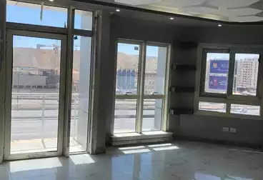 Administrative For rent - 4 rooms - floor 1