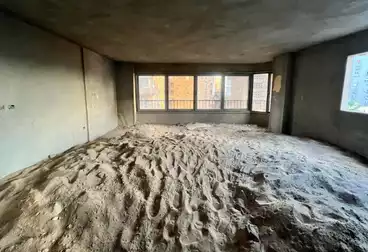 Apartments For sale - 3 rooms - floor 5