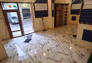Commercial For sale - floor 0
