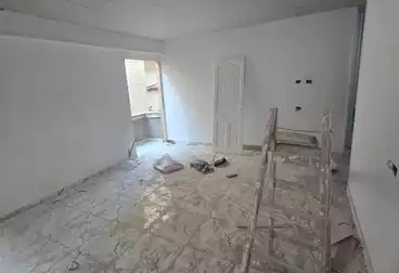Apartments For sale - 3 rooms - floor 5