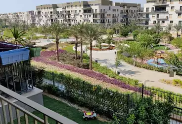 Apartments For sale - 3 rooms - floor 8