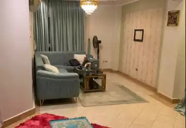 شقق مفروشة للبيع - 2 غرف - بالدور 1
