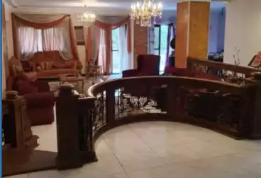 Apartments For sale - 4 rooms - floor 1