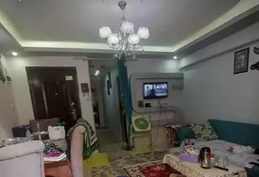 Apartments For sale - 2 rooms - floor 8