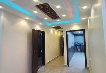 Apartments For sale - 8 rooms - floor 2