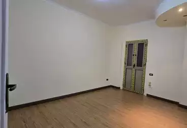 Apartments For sale - 3 rooms - floor 8