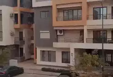 Apartments For sale - 4 rooms - floor 1