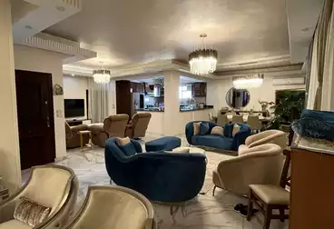 شقق للبيع - 3 غرف - بالدور 1