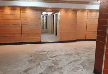 تجاري للإيجار