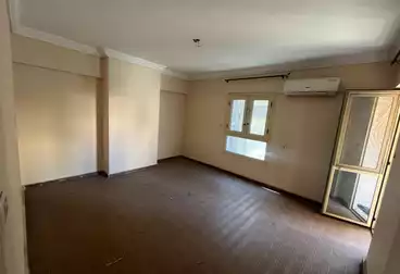 Apartments For sale - 3 rooms - floor 2