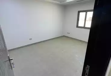 عيادات للإيجار - 2 غرف - بالدور 1