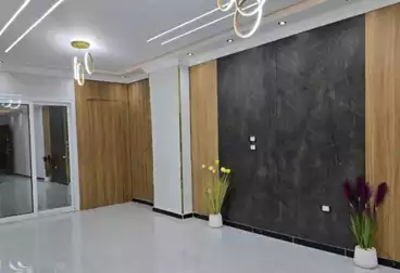 Apartment with Garden For sale - 2 rooms - floor 0