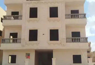 Apartment with Garden For sale - 3 rooms - floor 0