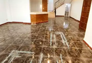 Apartments For sale - 2 rooms - floor 5