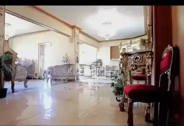 Furnished Apartment For sale - 3 rooms - floor 6