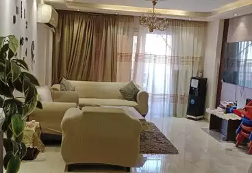 عقارات للبيع - 3 غرف - بالدور 5
