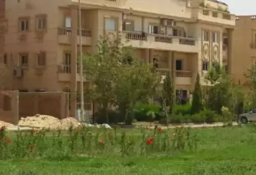 Apartments For sale - 3 rooms - floor 1