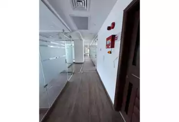 Administrative For rent - 5 rooms - floor 0