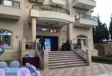 Palace For sale - 11 rooms