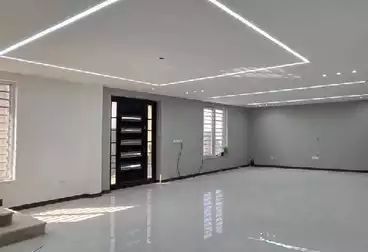 إداري للإيجار - 5 غرف - بالدور 9