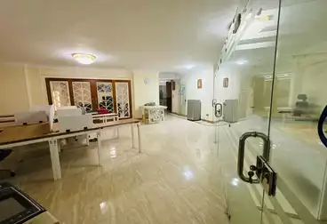 Offices For rent - 6 rooms - floor 4