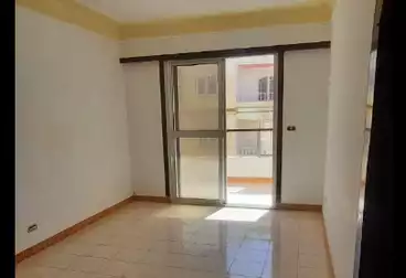 Apartments For sale - 2 rooms - floor 4