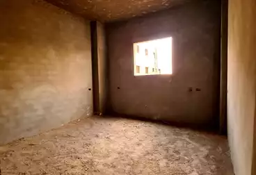 Apartments For sale - 4 rooms - floor 1