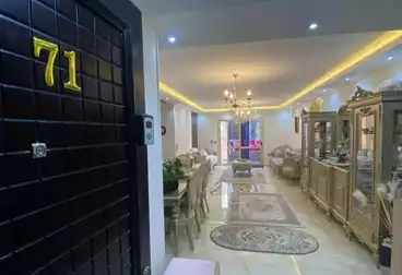 شقق للبيع - 3 غرف - بالدور 7