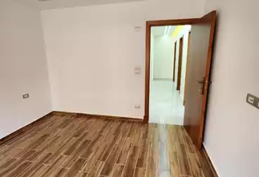 Apartment with Garden For sale - 3 rooms - floor 0