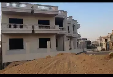 عقارات للبيع - 25 غرف