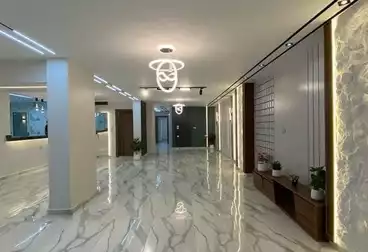 Duplex with Garden For sale - 6 rooms - floor 0