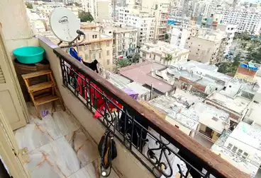 Apartments For sale - 3 rooms - floor 11