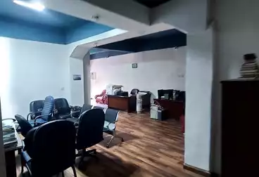Commercial For sale - floor 0
