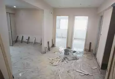 Apartments For sale - 3 rooms - floor 1
