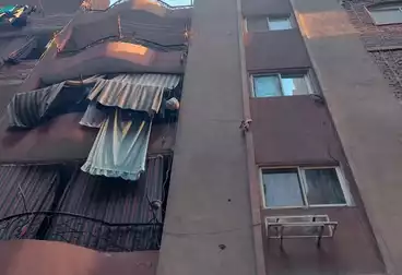 Building For sale - 3 rooms
