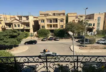 شقق للبيع - 3 غرف - بالدور 2