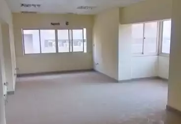 Administrative For rent - 10 rooms - floor 1