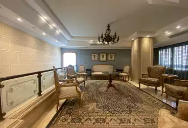 Showroom For sale