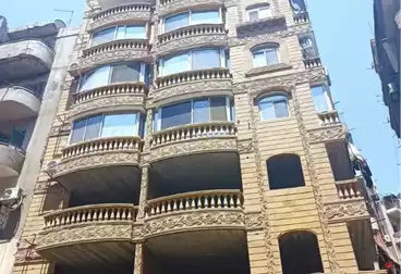 Apartments For sale - 3 rooms - floor 1