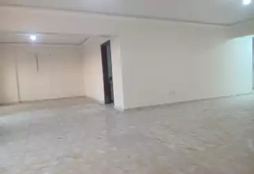 Administrative For rent - 4 rooms - floor 1