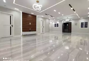 إداري للإيجار - 4 غرف - بالدور 7
