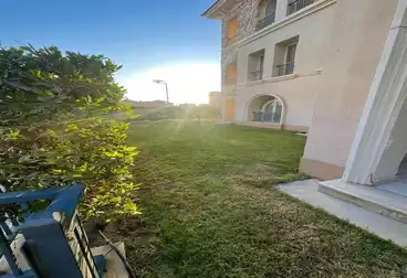 Apartment with Garden For sale - 3 rooms - floor 0