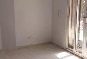 Apartment with Garden For sale - 2 rooms - floor 0