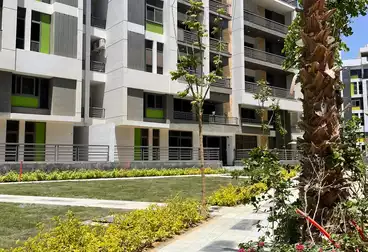 Apartment with Garden For sale - 3 rooms - floor 0